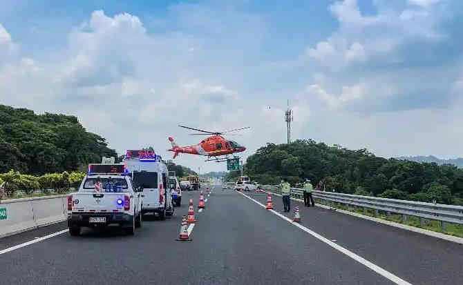 北票高速公路汽车救援案例